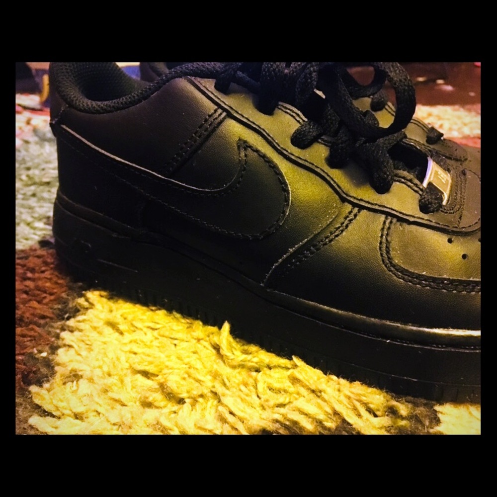 Black Nike Air Force Ones